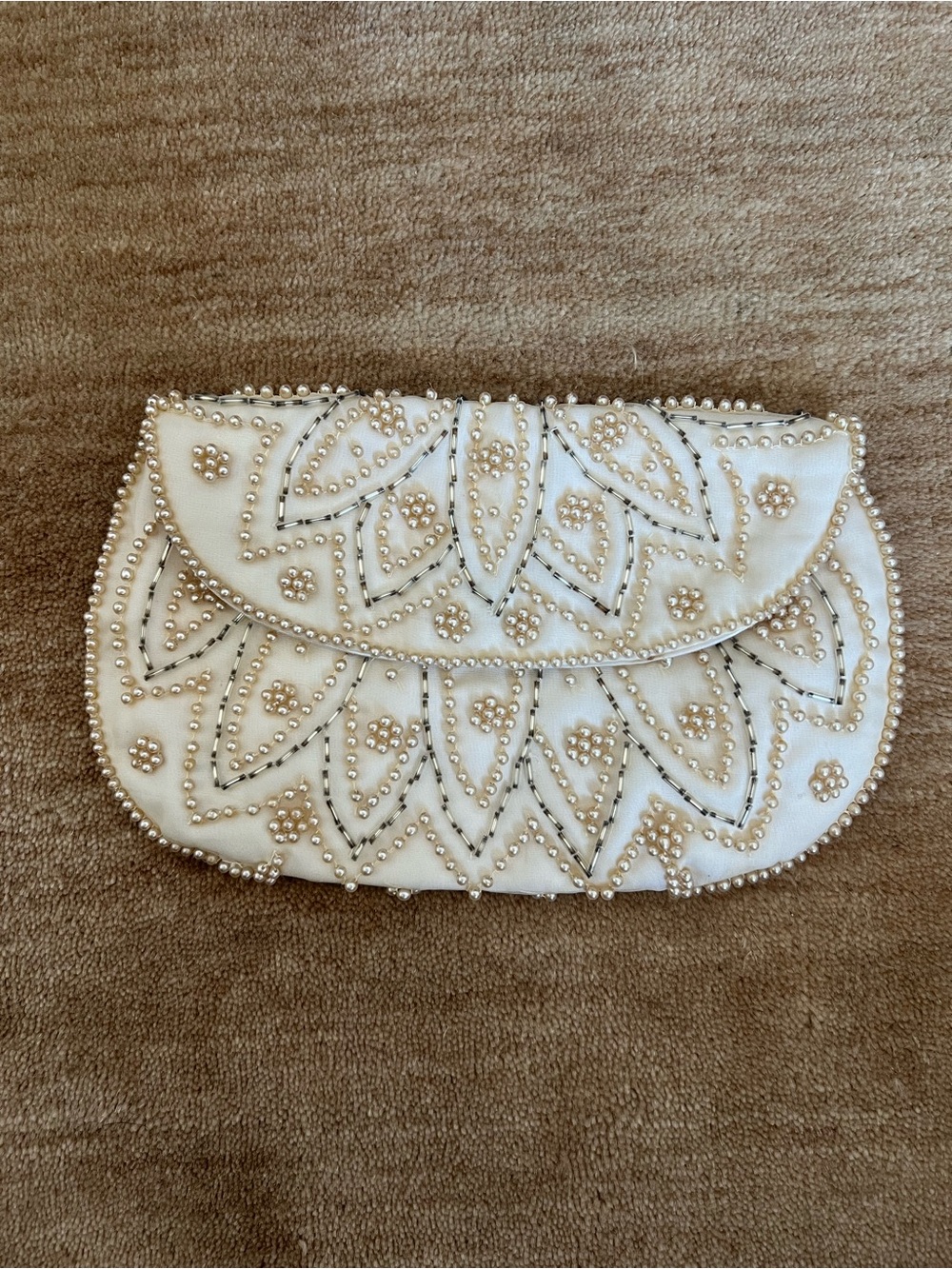 Vintage La Regale Embellished White Beaded Clutch